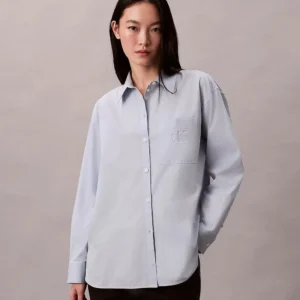 חולצה מכופתרת קלווין קליין Poplin Relaxed Button-Up נשים