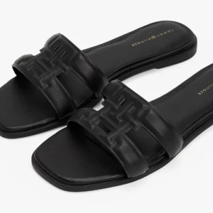 כפכפי טומי הילפיגר Leather TH Monogram Strap Mules נשים