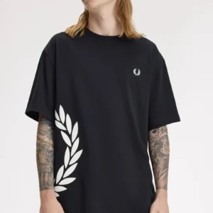 חולצת טישירט קצרה פרד פרי Textured Laurel Wreath גברים