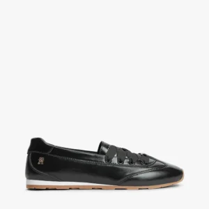 נעלי טומי הילפיגר Monogram Leather Ballet Trainers נשים