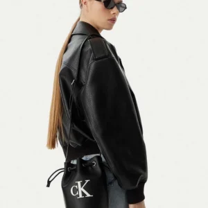 תיק קלווין קליין Emblem Jacquard Bucket Bag נשים LV04F3640G-3L2