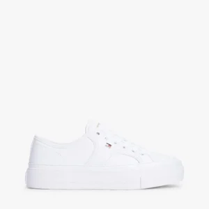 נעלי טומי הילפיגר Logo Pebble Grain Leather Platform נשים