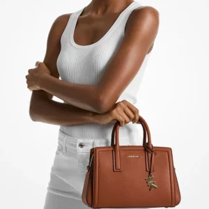 תיק מייקל קורס Laila Small Pebbled Leather Satchel נשים